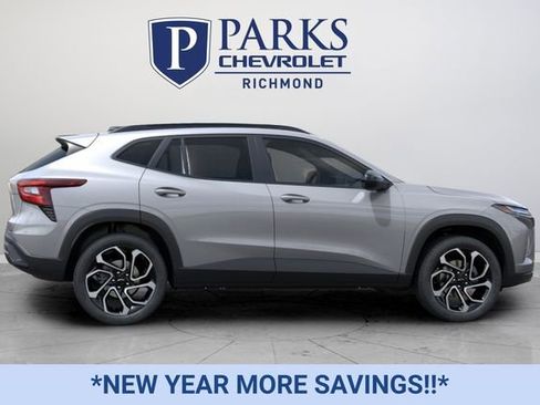 New 2026 Chevrolet Trax RS w/ Sunroof Package image 5