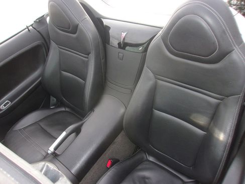Used 2007 Pontiac Solstice Convertible w/ Premium Package RWD image 16