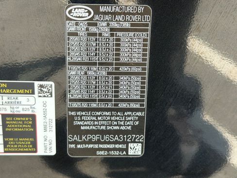 Used 2025 Land Rover Range Rover SE AWD/4WD image 30
