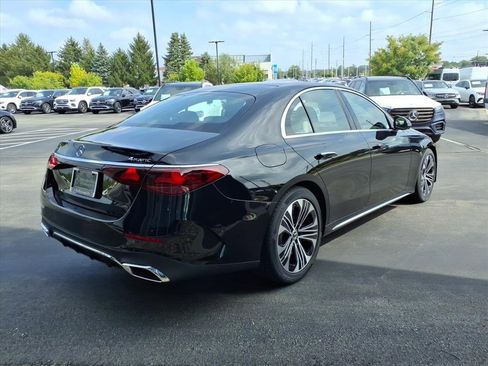New 2026 Mercedes-Benz E 450 4MATIC Sedan image 6