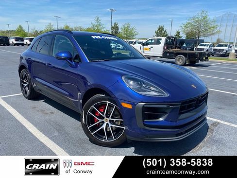 Used 2022 Porsche Macan S AWD/4WD image 1