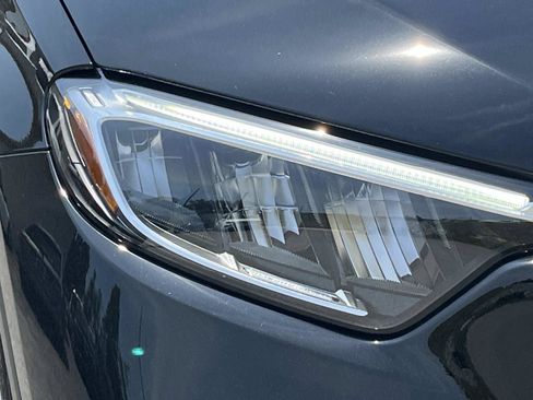 Used 2026 Mercedes-Benz GLC 300 4MATIC image 8