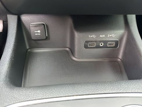 Used 2020 Dodge Durango SXT w/ 3rd Row Seating Group AWD/4WD image 38
