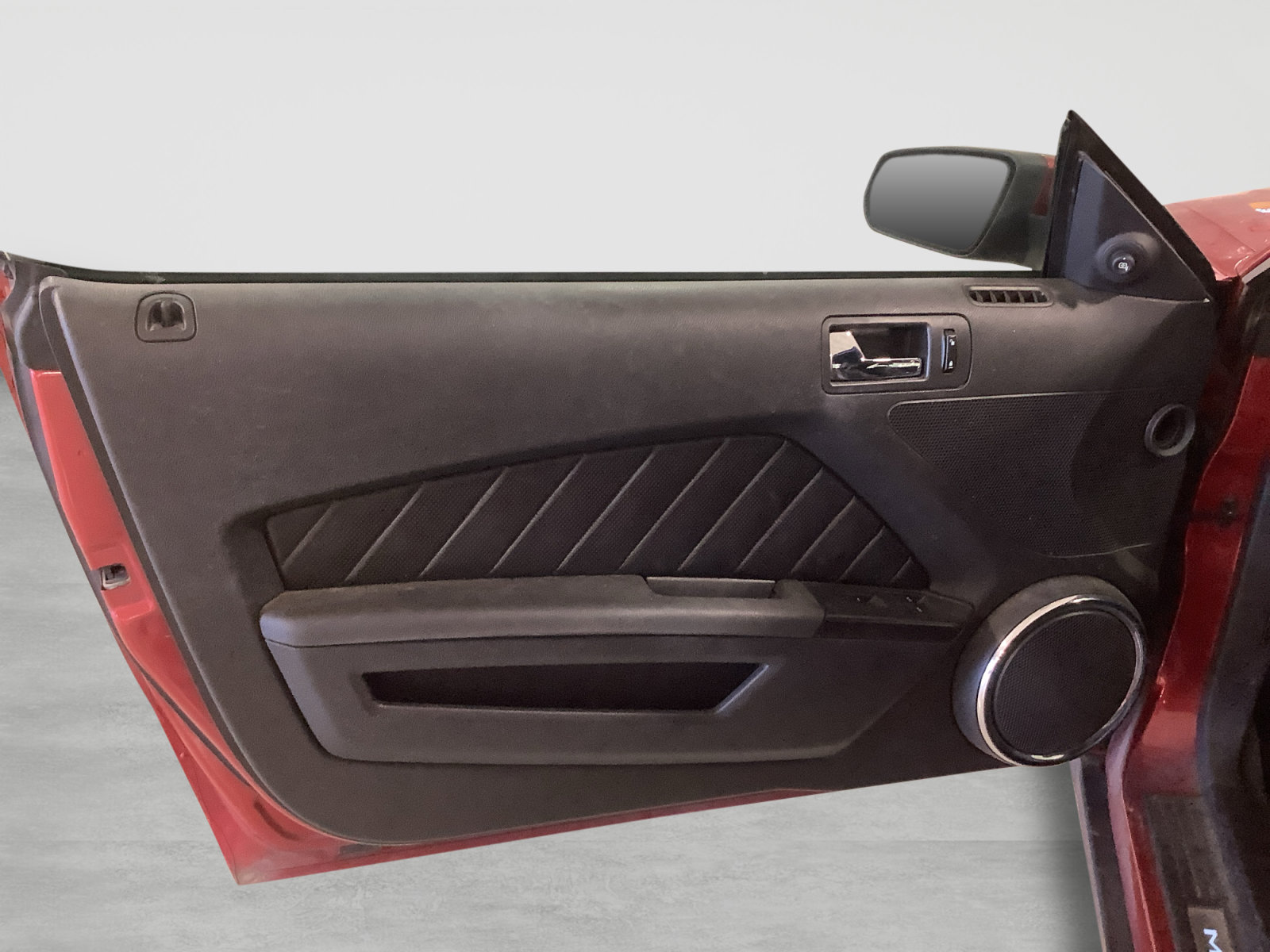 Used 2012 Ford Mustang Premium RWD image 8