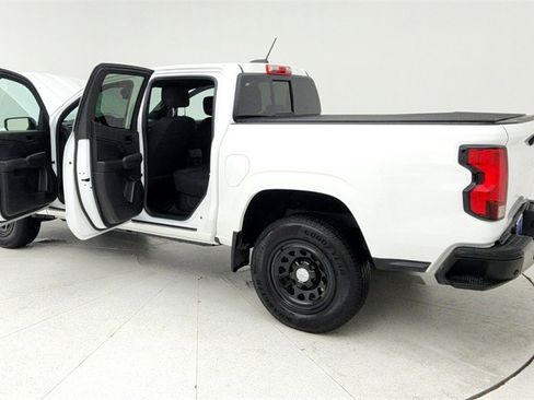 Certified 2024 Chevrolet Colorado W/T w/ WT Convenience Package II image 12