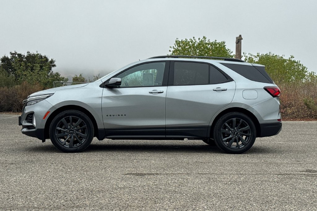 Used 2023 Chevrolet Equinox RS w/ RS Leather Package FWD image 7