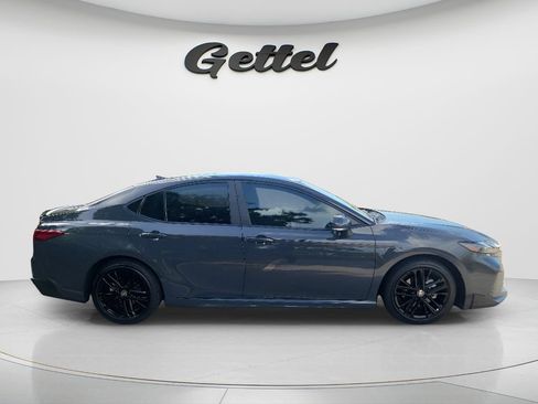 Used 2026 Toyota Camry SE FWD image 4