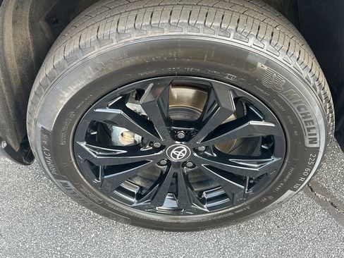 Used 2023 Toyota RAV4 XSE AWD/4WD image 10