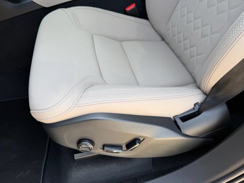 New 2026 Volvo XC90 T8 Plus w/ Protection Package Premier AWD/4WD image 22