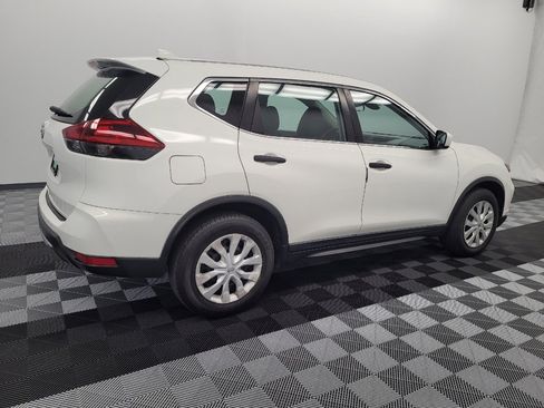 Used 2019 Nissan Rogue S FWD image 10