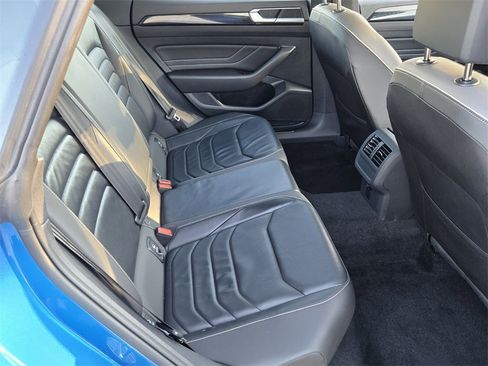 Used 2023 Volkswagen Arteon SEL image 17