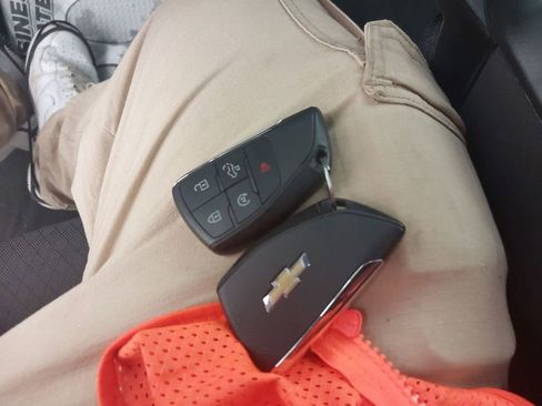 Used 2023 Chevrolet Silverado 1500 LT image 12