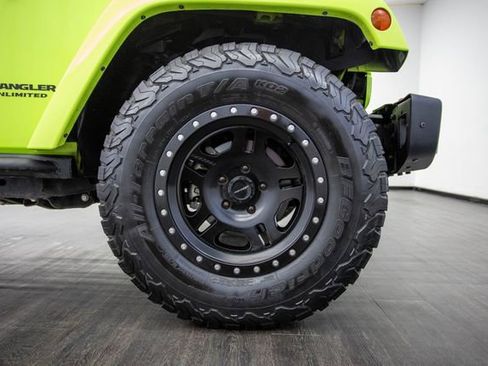 Used 2017 Jeep Wrangler Unlimited Rubicon image 43