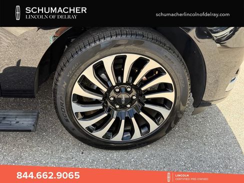 Certified 2024 Lincoln Navigator Black Label AWD/4WD image 16