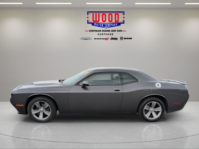 Used 2021 Dodge Challenger SXT RWD image 6