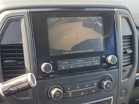 Used 2023 Nissan Titan SV image 31
