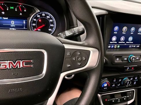 Used 2023 GMC Terrain SLE w/ Driver Convenience Package FWD image 27