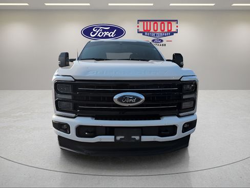 Used 2026 Ford F250 Platinum AWD/4WD image 8