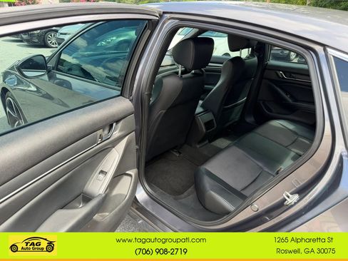 Used 2018 Honda Accord Sport image 12