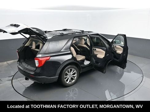 Used 2020 Ford Explorer XLT w/ Equipment Group 202A image 28