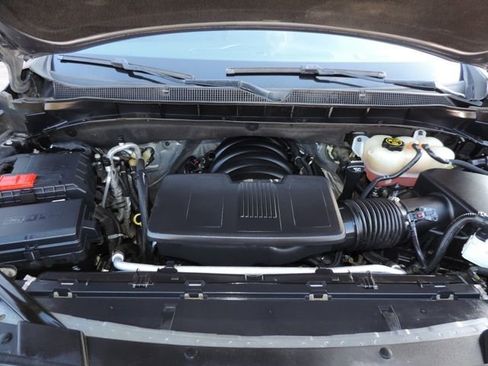 Certified 2022 Chevrolet Suburban RST w/ Luxury Package image 20