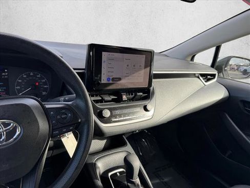 Used 2024 Toyota Corolla LE FWD image 13