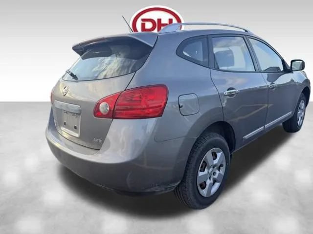 Used 2015 Nissan Rogue S w/ Convenience Package AWD/4WD image 8