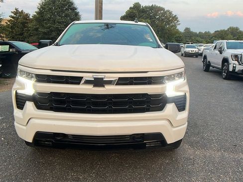 Certified 2022 Chevrolet Silverado 1500 RST image 2