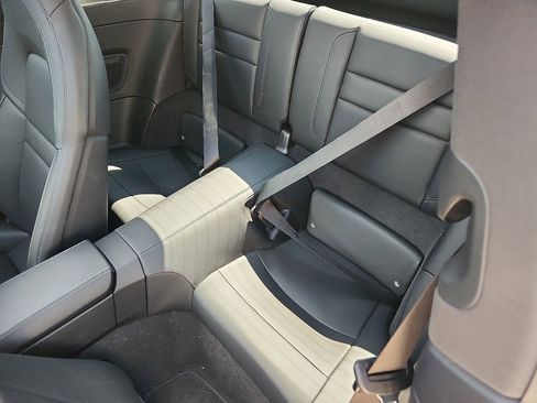 Certified 2025 Porsche 911 Carrera image 9