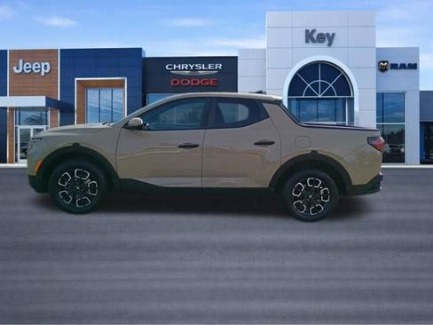 Used 2023 Hyundai Santa Cruz SE w/ Cargo Package AWD/4WD image 2