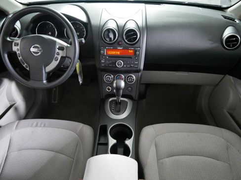 Used 2010 Nissan Rogue SL w/ Premium Pkg image 10