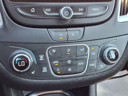 Used 2024 Chevrolet Malibu LT FWD image 12