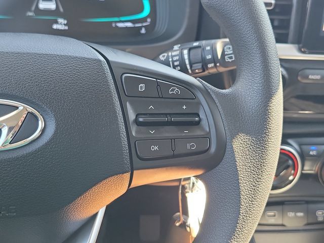 Certified 2026 Hyundai Venue SE FWD image 8
