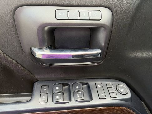 Used 2017 GMC Sierra 1500 Denali w/ Denali Ultimate Package image 15