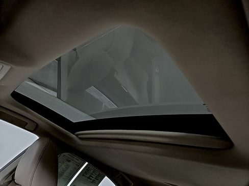 Used 2018 Lexus ES 350 w/ Luxury Package w/Wood Trim image 16