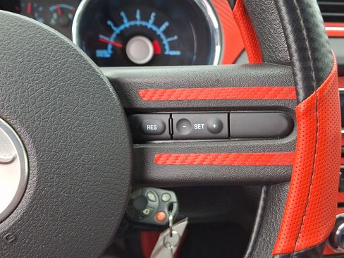 Used 2010 Ford Mustang GT image 20