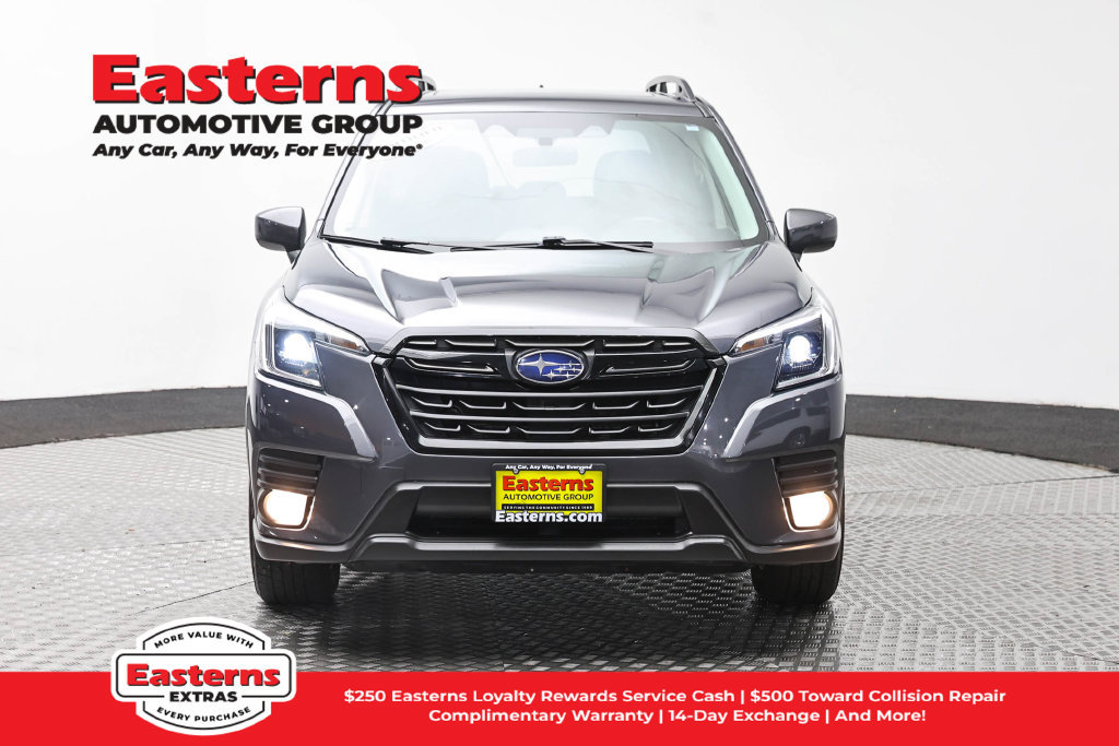 Used 2022 Subaru Forester Premium AWD/4WD image 3