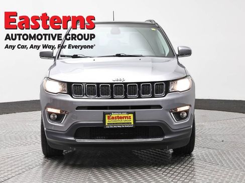 Used 2018 Jeep Compass Limited w/ Navigation Group AWD/4WD image 2