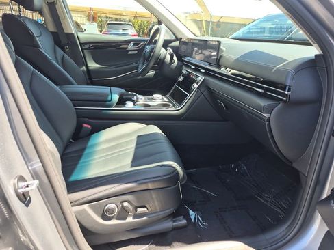 Used 2026 Genesis GV80 2.5T RWD image 23