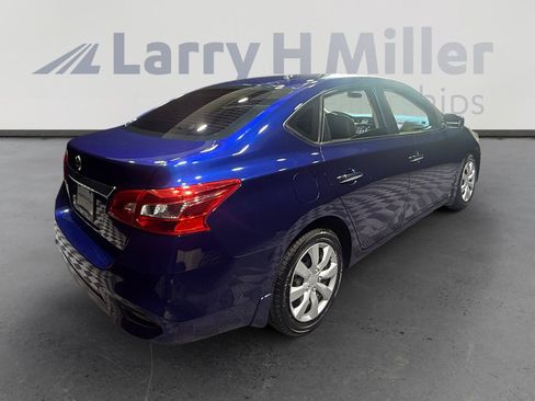 Used 2019 Nissan Sentra S FWD image 5
