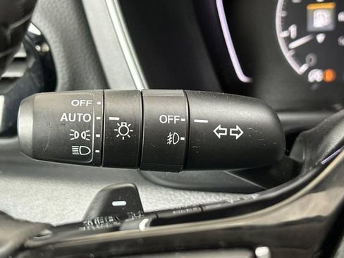 Used 2025 Honda Pilot Touring image 29