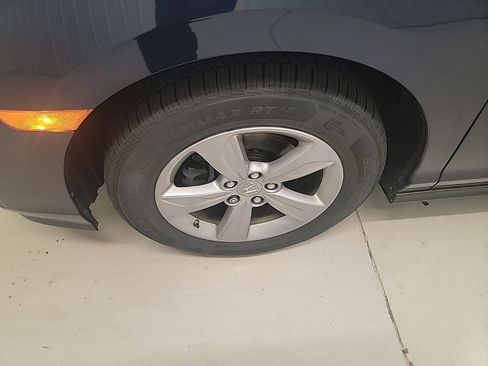 Used 2018 Honda Odyssey EX-L image 2