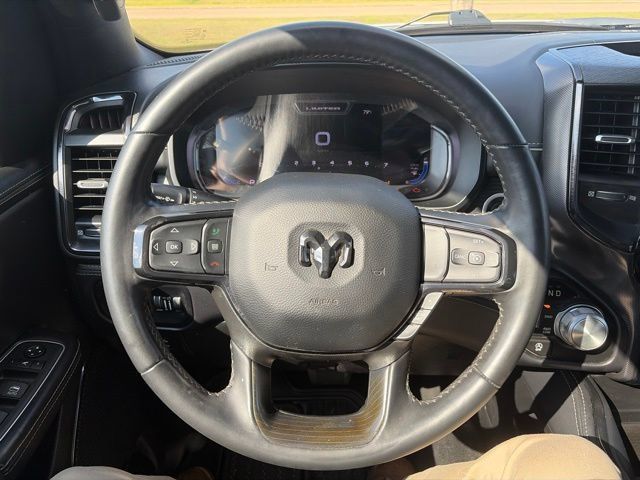 Used 2023 RAM 1500 Limited AWD/4WD image 19
