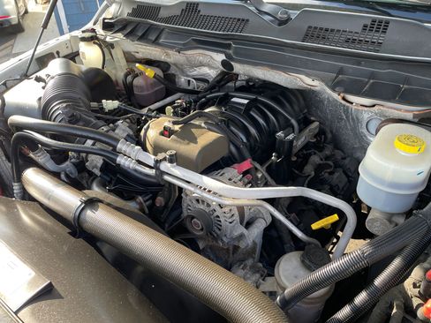 Used 2014 RAM 3500 Tradesman image 28