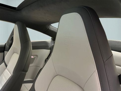 Used 2025 Porsche 911 Carrera GTS image 33