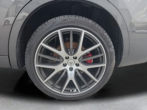 Used 2024 Maserati Levante Modena Ultima AWD/4WD image 15