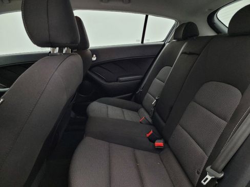 Used 2017 Kia Forte LX FWD image 18