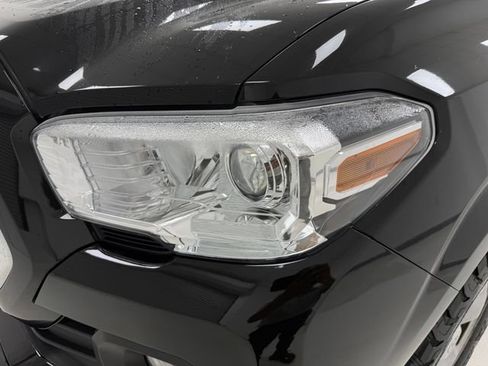 Used 2023 Toyota Tacoma SR5 RWD image 6