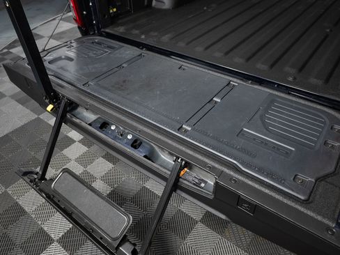 Used 2023 Ford F150 Raptor image 23