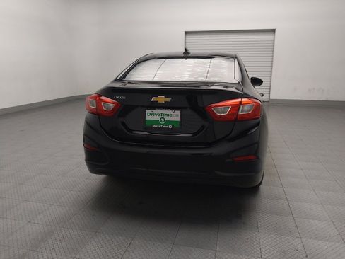 Used 2017 Chevrolet Cruze LS image 7